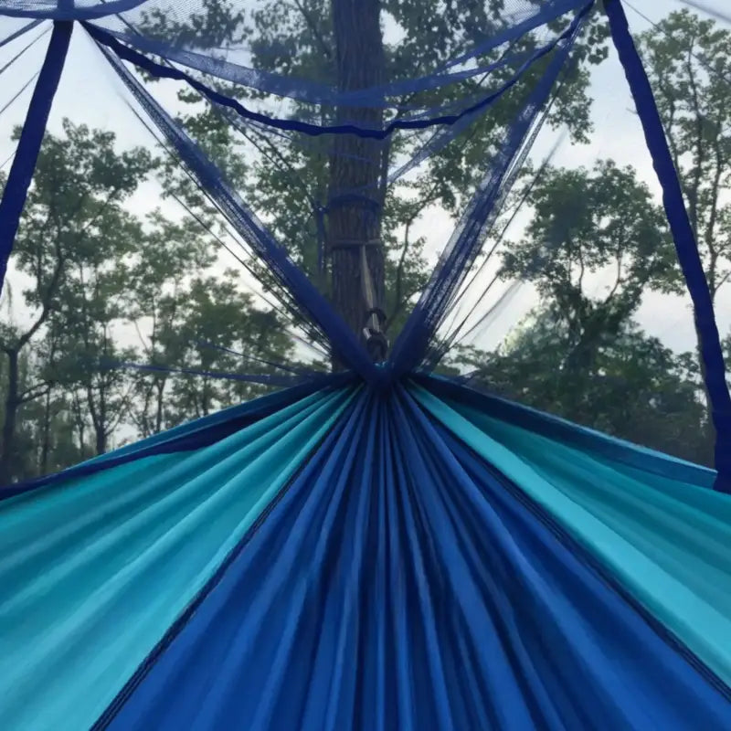Hamac moustiquaire camping exploration nature