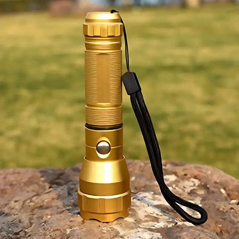 Lampe torche led puissante rechargeable