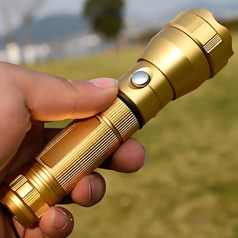 Lampe torche led puissante rechargeable