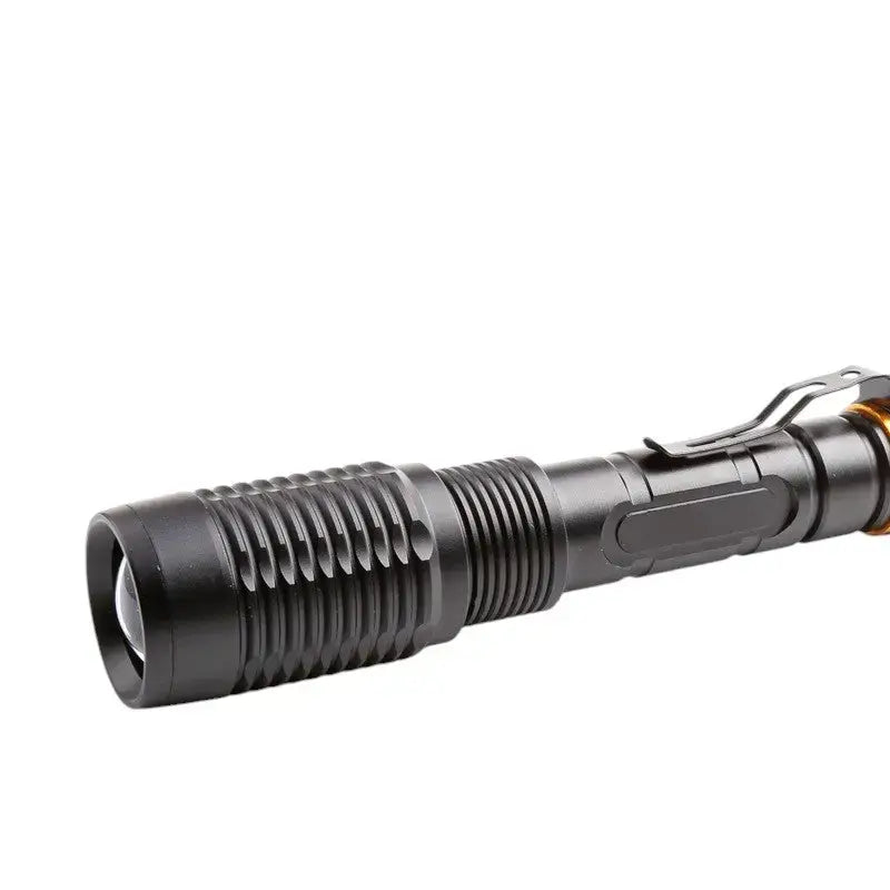 Lampe torche led ultra puissante rechargeable
