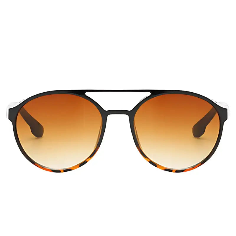 Lunettes randonnée moderne protections latérales