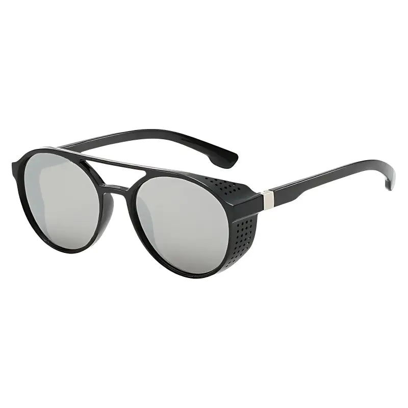 Lunettes randonnée moderne protections latérales