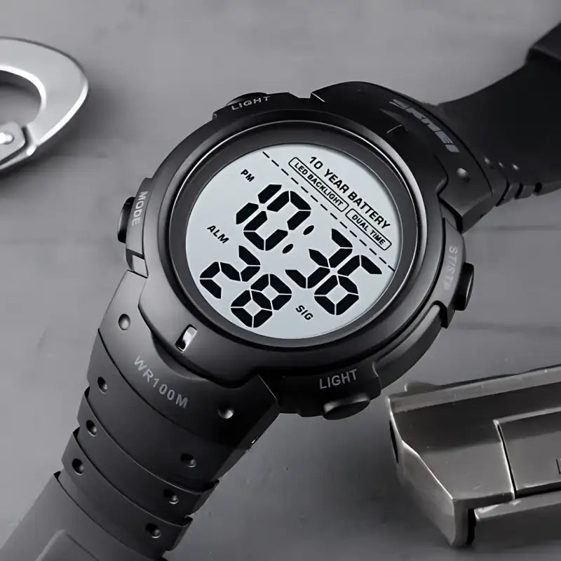 Montre outdoor chronomètre étanche basique