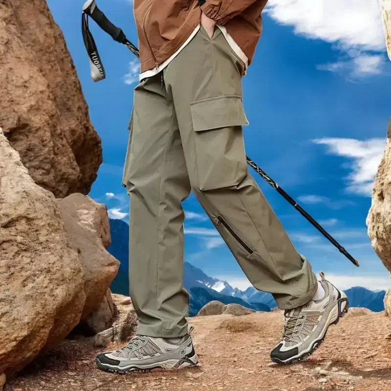 Pantalon homme de randonnée style cargo