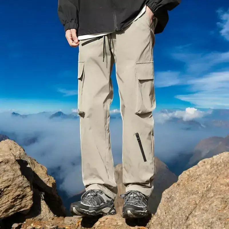 Pantalon homme de randonnée style cargo