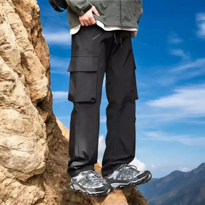 Pantalon homme de randonnée style cargo