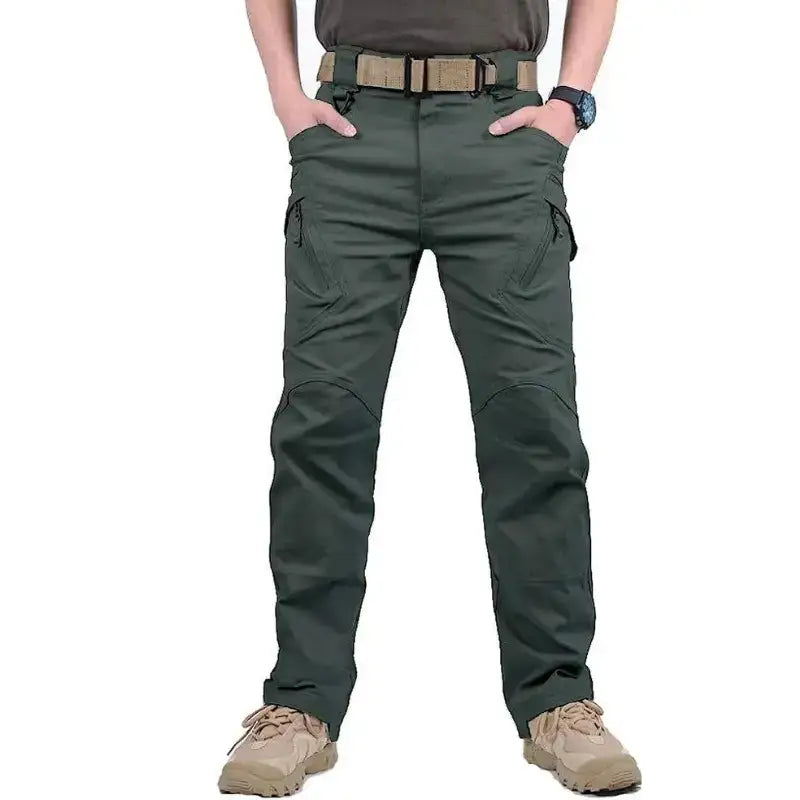 Pantalon randonnée imperméable coupe cargo