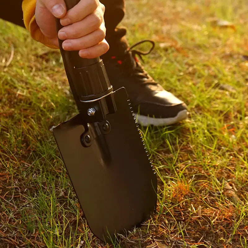 Pelles pliantes trekking randonnée exploration