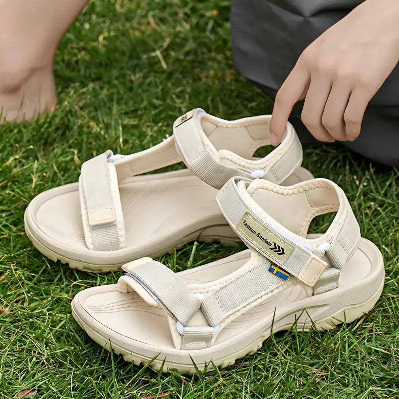 Sandales de randonnée femme scratch ajustable