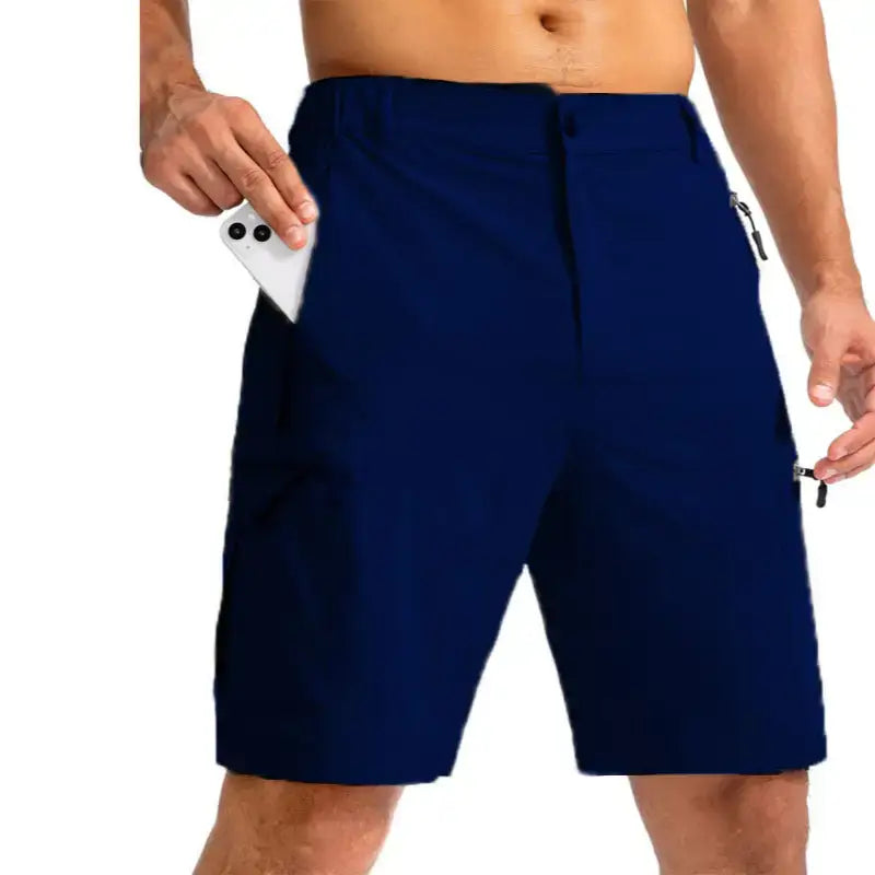 Short homme randonnée aventure pratique