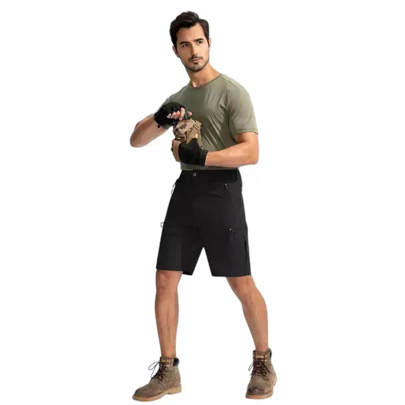 Short homme randonnée aventure pratique