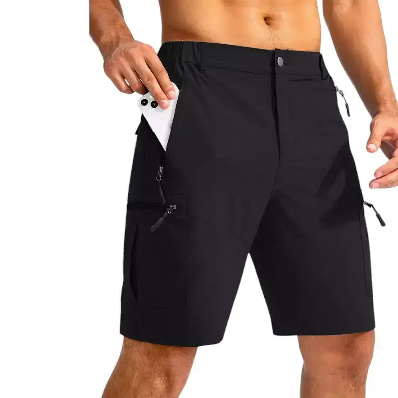 Short homme randonnée aventure pratique