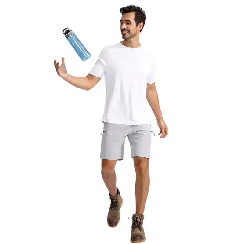 Short homme randonnée aventure pratique