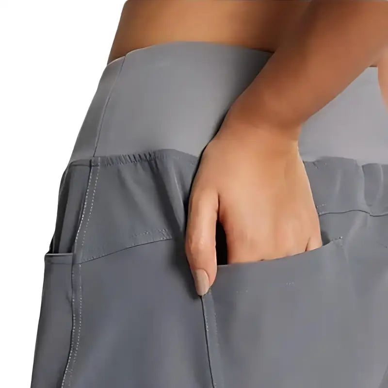 Short randonnée femme avec poches robuste