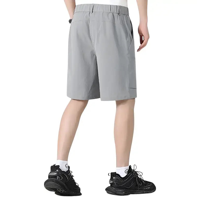 Short randonnée homme aventure