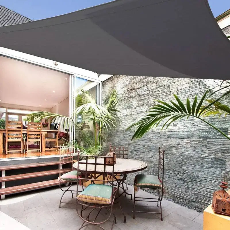 Voile ombrage gris imperméable terrasse
