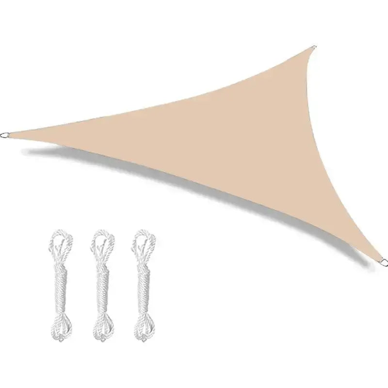 Voile ombrage triangulaire imperméable terrasse
