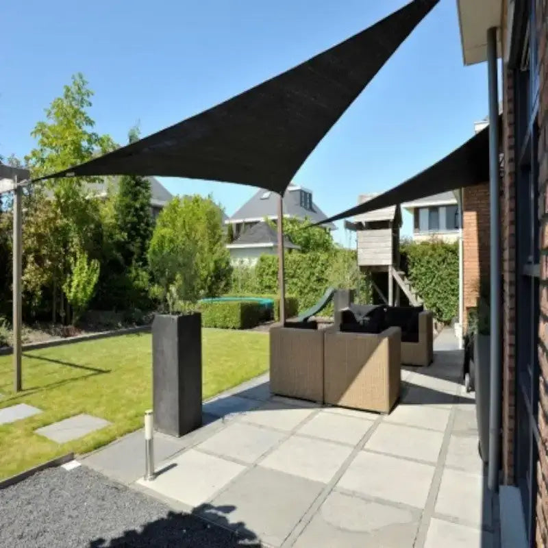 Voile ombrage triangulaire imperméable terrasse