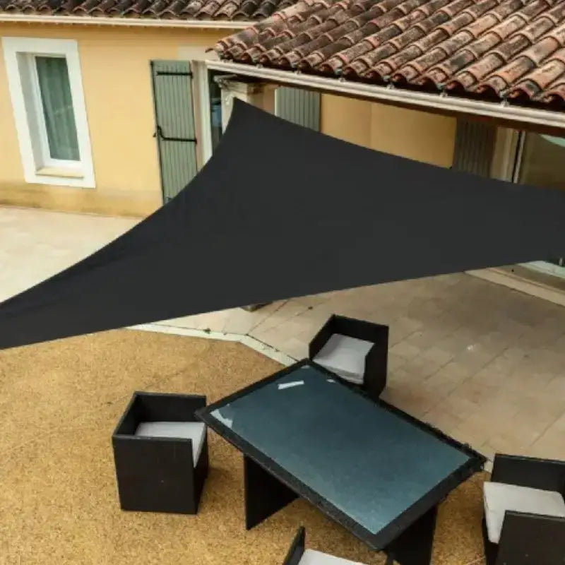 Voile ombrage triangulaire imperméable terrasse